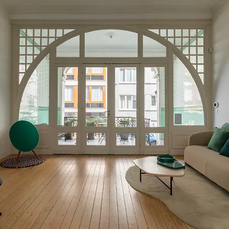 Spacious Belle Epoque House With Free Parking Semesterbostad
